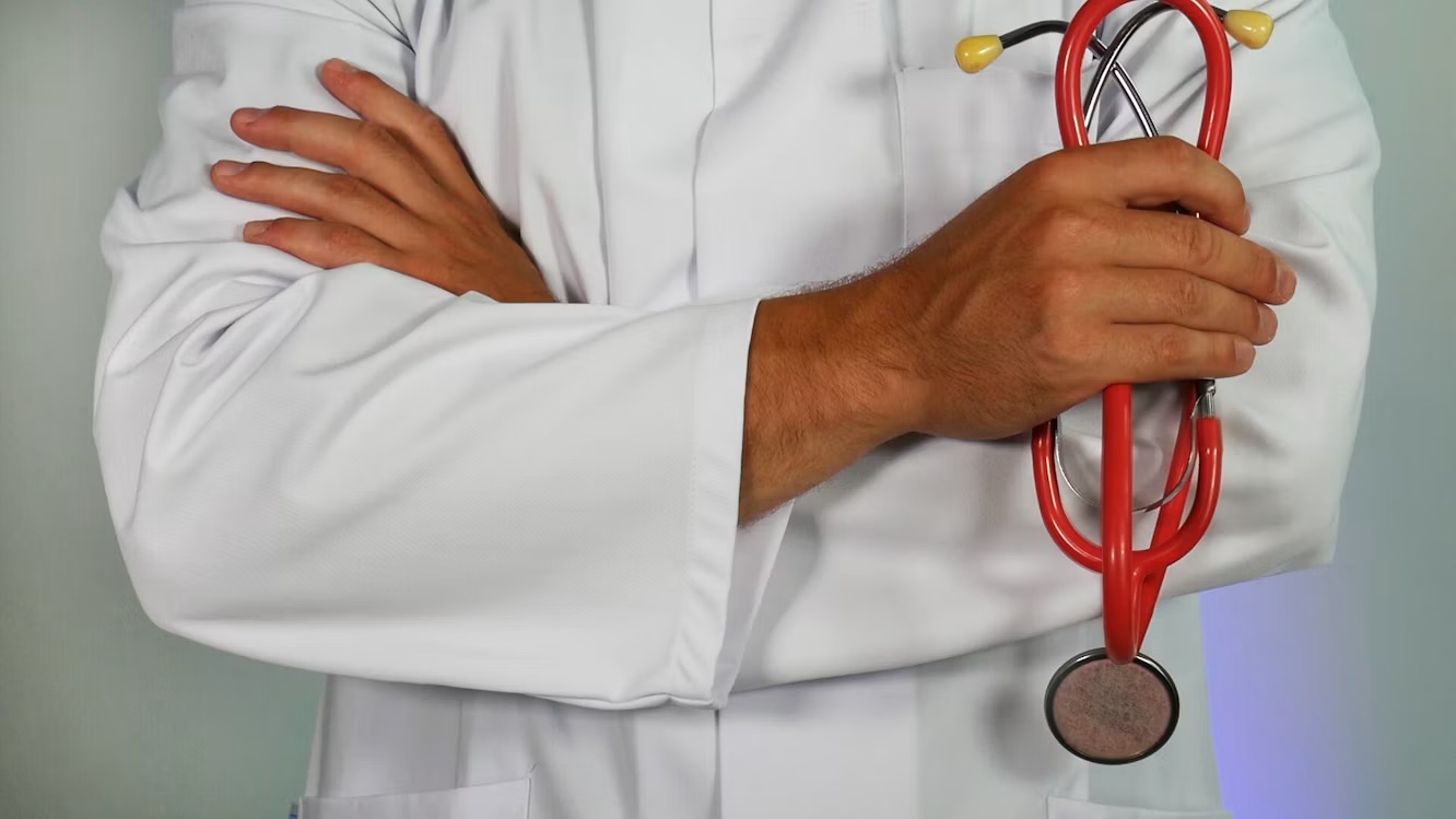 건강보험(Krankenkasse) 바꾸실 분, 11월 30일까지입니다 — 2027년 보험료 5% 인상 사진